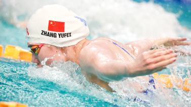 极速电竞入口：球色生香 ｜ 勇夺联赛冠军，丈夫陪着一起领奖，张常宁堪称人生赢家.